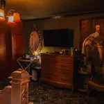 Golden Fleece Отель 3*