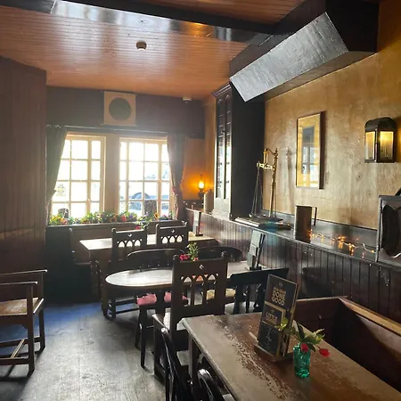 Golden Fleece Отель Йорк