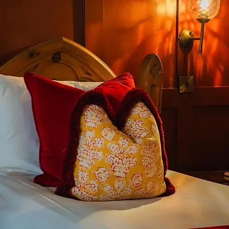 Golden Fleece 3* York