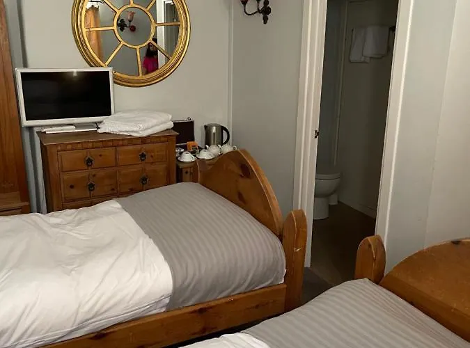 Golden Fleece 3*