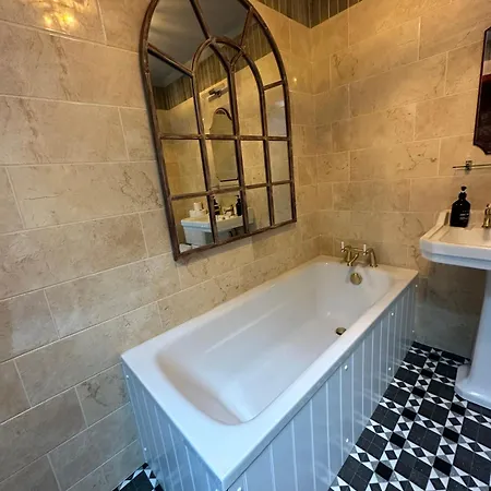 Golden Fleece 3* York