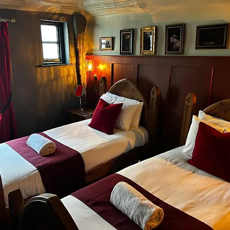 Golden Fleece Hotel York