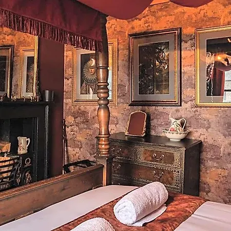 Golden Fleece 3* York