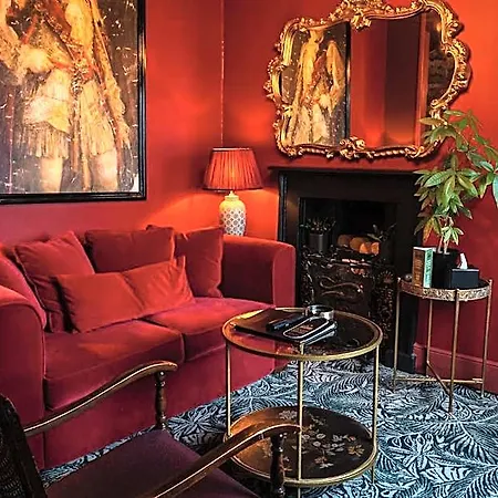 Golden Fleece Szálloda 3*