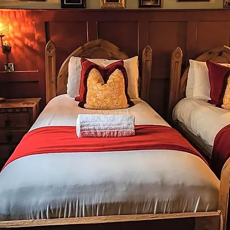 Szálloda Golden Fleece 3*