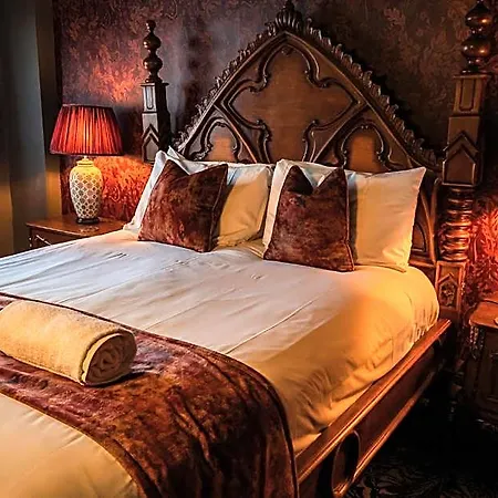 Golden Fleece 3*