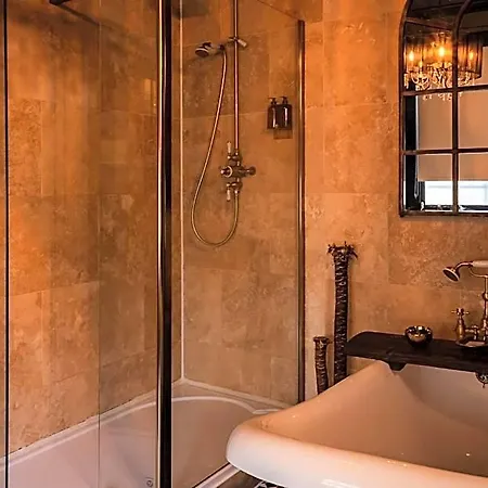 Hotel Golden Fleece York
