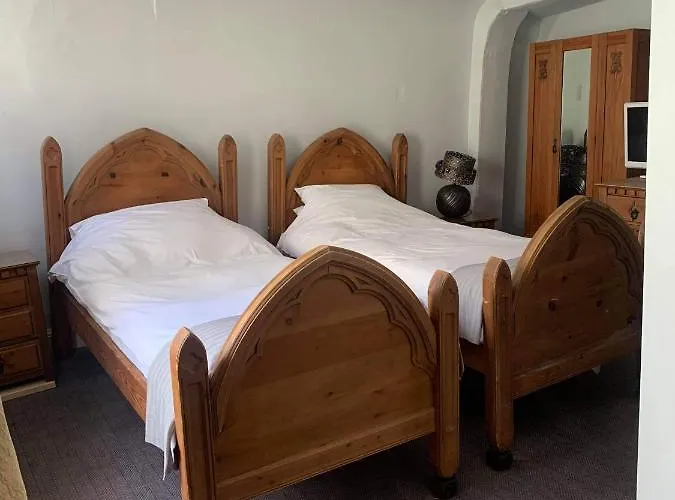 Golden Fleece 3* York