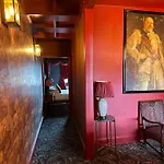 Hotel Golden Fleece 3*