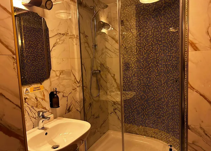 Hotel Golden Fleece York