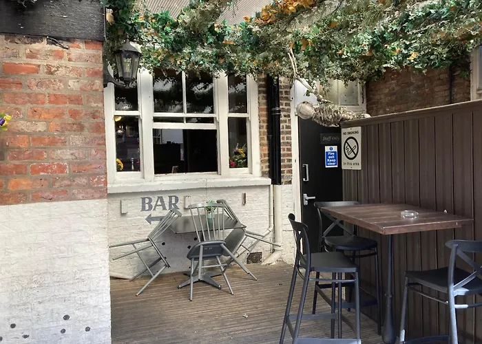 Golden Fleece Hotel York